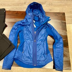 Lululemon thin fleece quilted blue jacket, sz 4.